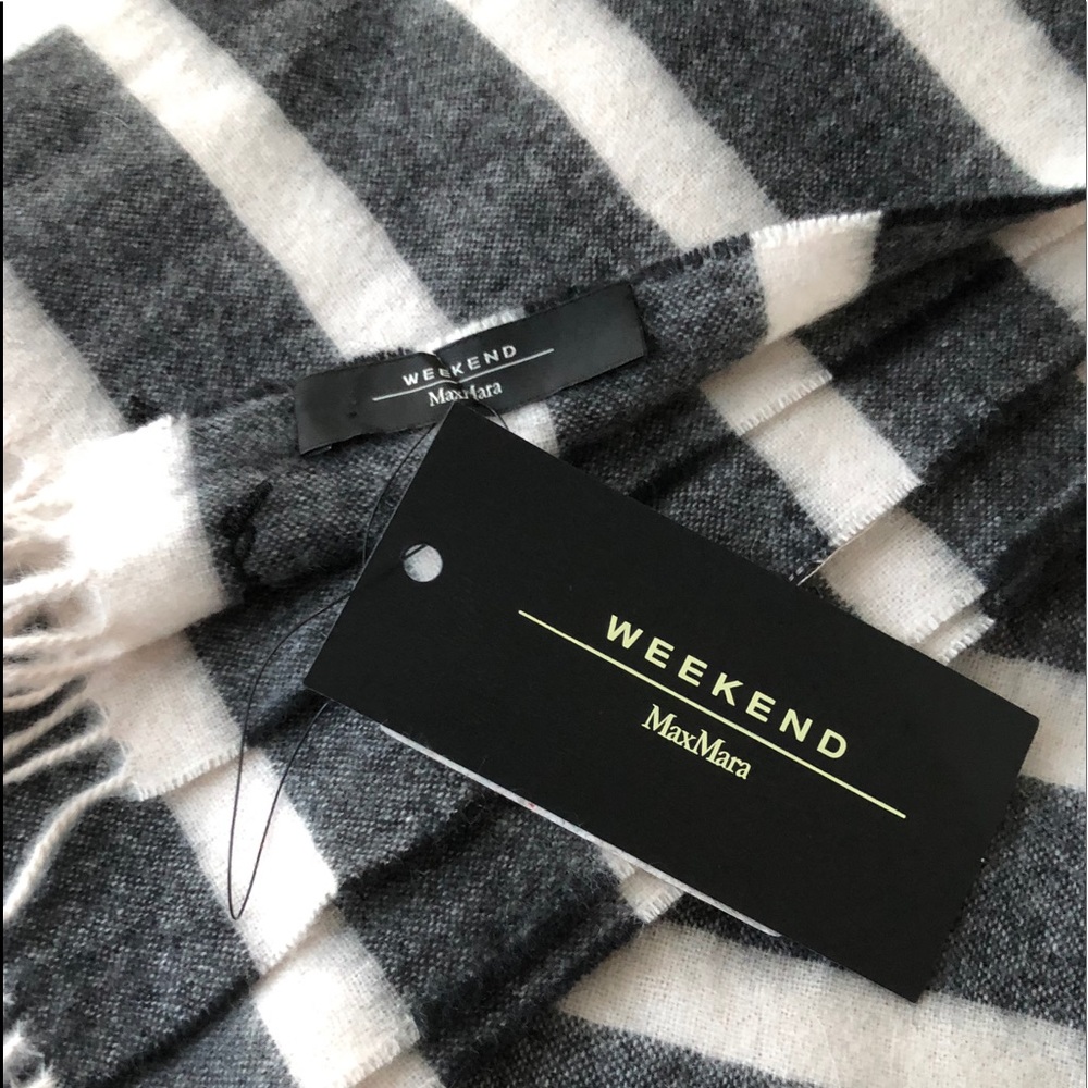 NWT MaxMara Weekend Scarf - Picture 2 of 8